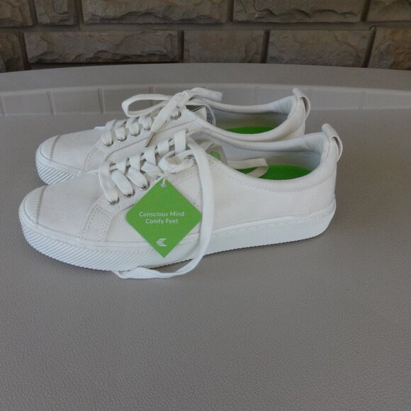 Cariuma  off White sneakers size  W. 10.5, M 9, lace up, cork padded insole, NWT - Picture 2 of 16